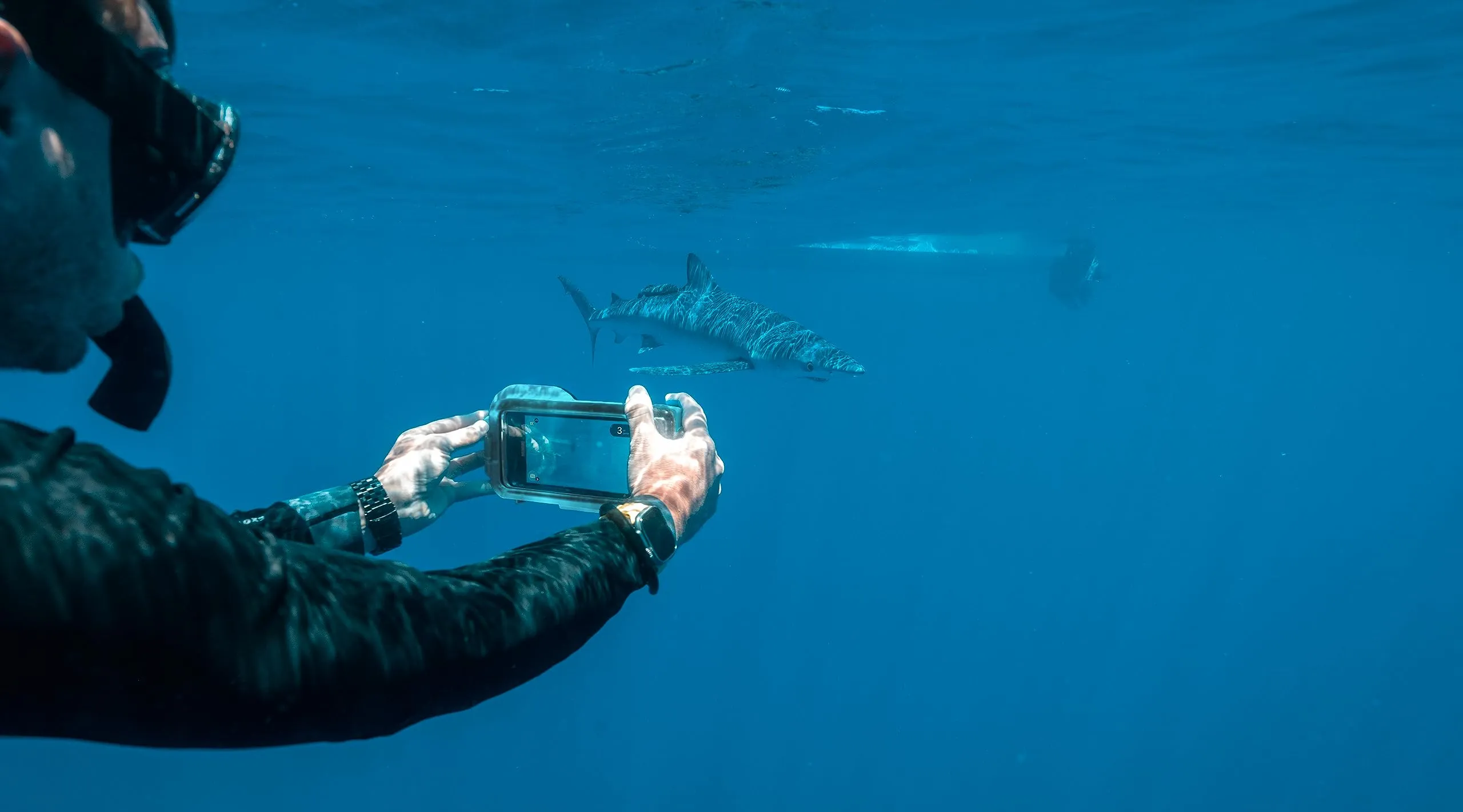 Oceanic  Dive Housing for iPhones